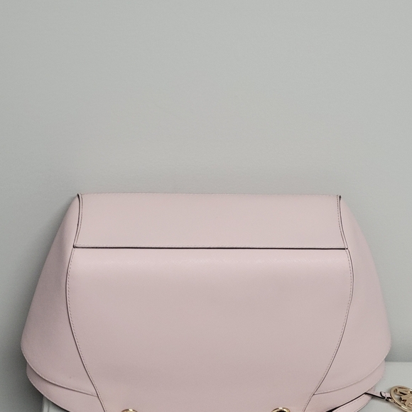 Michael Kors Jet Set Saffiano Leather Chain Shoulder  Bag. - Picture 6 of 13